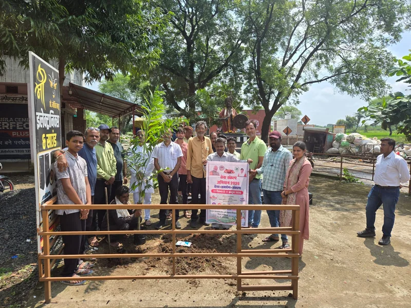 सेवा संकल्प अभियान के तहत ग्राम सिहोरा-पुआरिया में हुआ पौधारोपण